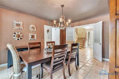 2465 Edgehill Rd, Ottawa Hills, OH 43615 - photo 7