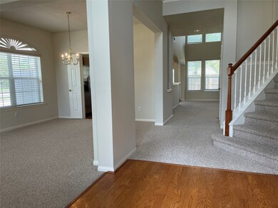 5206 Founders Way Ct, Houston, TX 77091 - photo 4