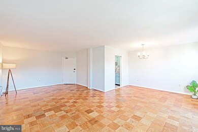 The Lancaster unit 505, Arlington, VA 22204 - photo 2