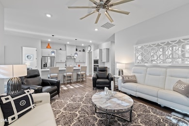 2017 Abbeyhill Dr, Raleigh, NC 27610 - photo 4