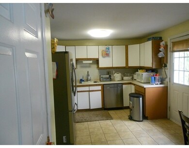 413 Walker St unit 5, Lowell, MA 01851 - photo 4