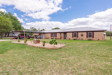 6813 Anns Ln, Weatherford, TX 76085 - photo 3