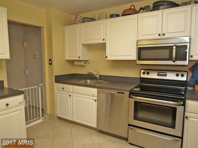 11409 Commonwealth Dr unit 203, Rockville, MD 20852 - photo 2