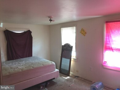 445 Chestnut St, Williamstown, NJ 08094 - photo 5