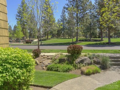 1521 NW Lewis St, Bend, OR 97701 - photo 2