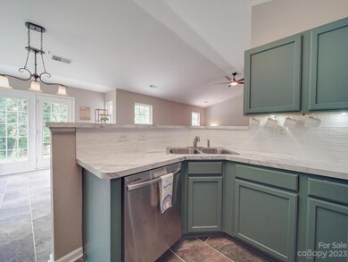 2304 Wexford Way, Statesville, NC 28625 - photo 5