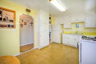 2308WMarlette06