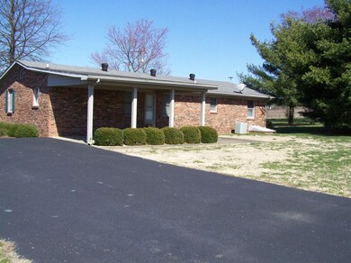 256 Talmage Mayo Rd, Harrodsburg, KY 40330 - photo 6