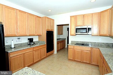 23117 Mistflower Dr, Clarksburg, MD 20871 - photo 3