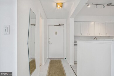1001 26th St NW unit 701, Washington, DC 20037 - photo 6