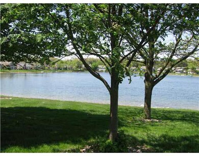 18471 Spring Beach Dr, South Bend, IN 46637 - photo 2