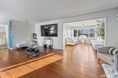 237 Concord Dr, Watertown, CT 06795 - photo 4