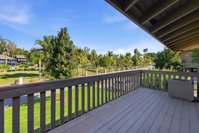 28741 Via Las Flores unit 346, Murrieta, CA 92563 - photo 5