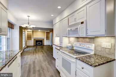 9012 Penn Manor Ct, Springfield, VA 22153 - photo 4