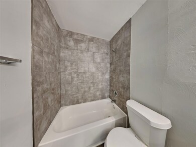 607 Dixon St, Cleburne, TX 76033 - photo 3