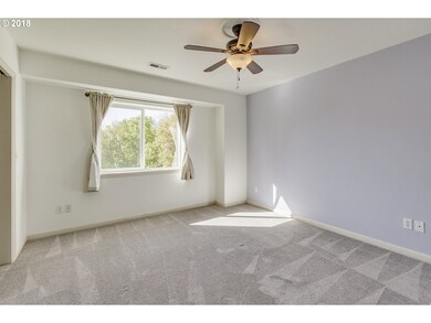 Bedroom, Primary