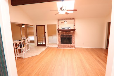 760 Lafayette Ln, Beaumont, TX 77706 - photo 6