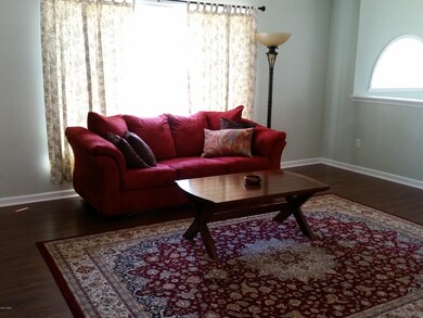 157 Bayberry Dr, Milford, PA 18337 - photo 2