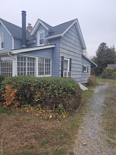 49 Arnold Ave, West Babylon, NY 11704 - photo 2