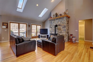 128 W Wrentham Rd, Cumberland, RI 02864 - photo 4