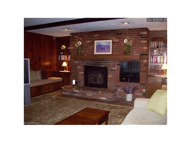 Great Room for that New Big Screen TV!!