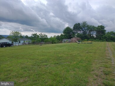 29 Corporal Ce Bailey Rd, Hedgesville, WV 25427 - photo 2