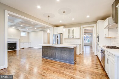 4533 Windsor Ln, Bethesda, MD 20814 - photo 5