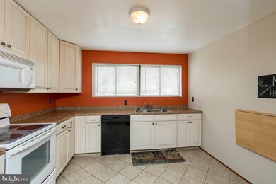 15305 Postillion Terrace, Woodbridge, VA 22191 - photo 7