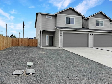 1453 SE Denver St, Richland, WA 99352 - photo 2