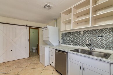 New Counter Tops/Backsplash