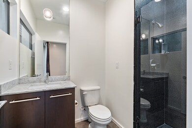 1728 Michigan St unit B, Houston, TX 77006 - photo 3