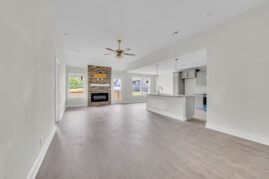 370 Galway Dr, Clarksville, TN 37042 - photo 7