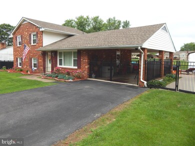 12520 Greengate Rd, Fredericksburg, VA 22407 - photo 3