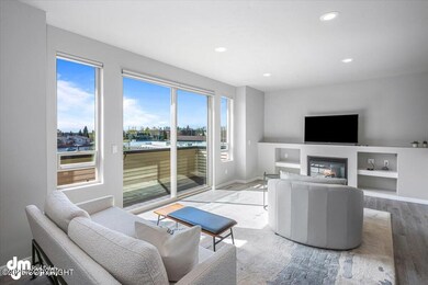 06-Living Room_SLS_-4412