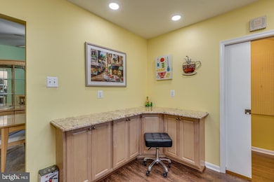 0 B12 1475 Mount Holly Rd B12 unit B12, Edgewater Park, NJ 08010 - photo 3