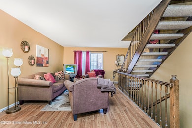 22 A Elmwood Park Dr, Staten Island, NY 10314 - photo 6