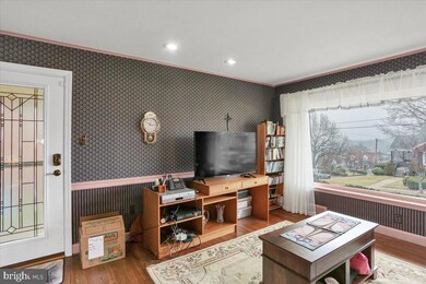 126 4th St, Reading, PA 19607 - photo 5