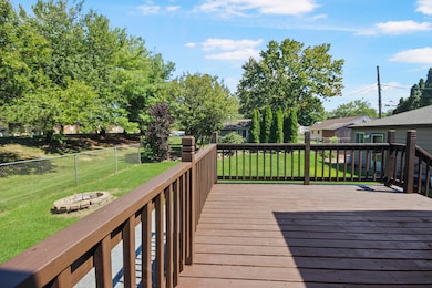 2306 Fernhill Dr, Valparaiso, IN 46385 - photo 5