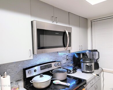 618 Oaks Plantation Dr, Jacksonville, FL 32211 - photo 4