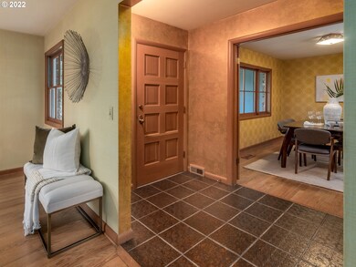 Entrance/Foyer
