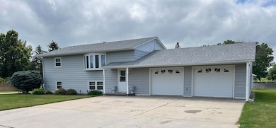 1203 9th Ave W