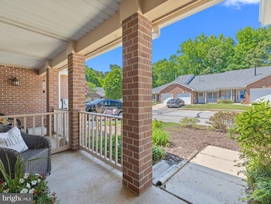 905 Yardarm Ln, Annapolis, MD 21401 - photo 2