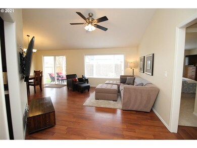 1314 Nathan Dr, Newberg, OR 97132 - photo 4