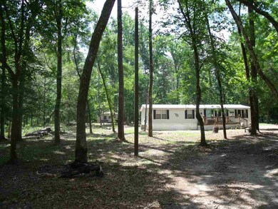 135 Tennessee Walker Rd, Crawfordville, FL 32327 - photo 3