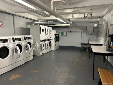 Valentine Gardens Cooperative unit 6G, Yonkers, NY 10705 - photo 4