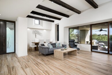 10071EGraythornDr-5