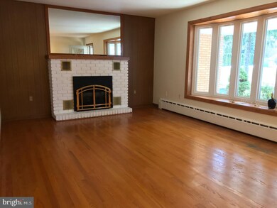 4791 Cherry Ln, Center Valley, PA 18034 - photo 6