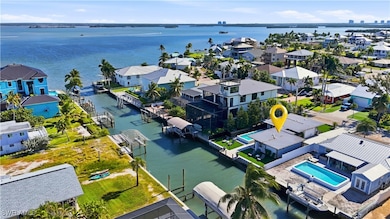 239 Curlew St, Fort Myers Beach, FL 33931 - photo 2