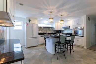 2 Groveland St, Seabrook, NH 03874 - photo 5