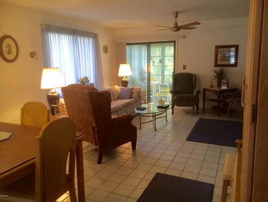 Living/Dining Rm-door to enclosed porch